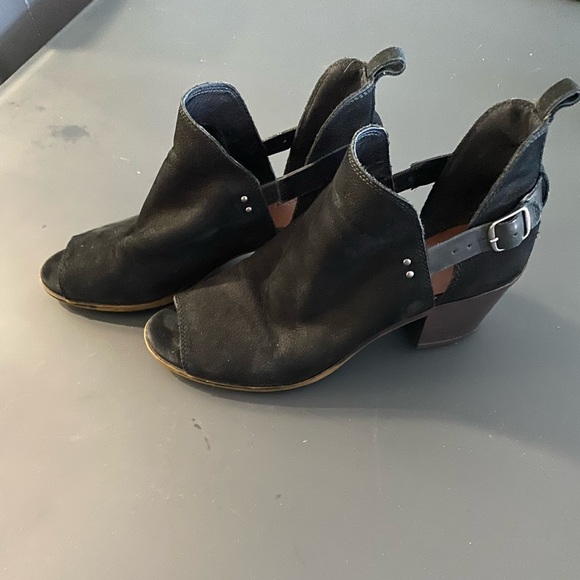 Lucky Brand open toe - Picture 2 of 4